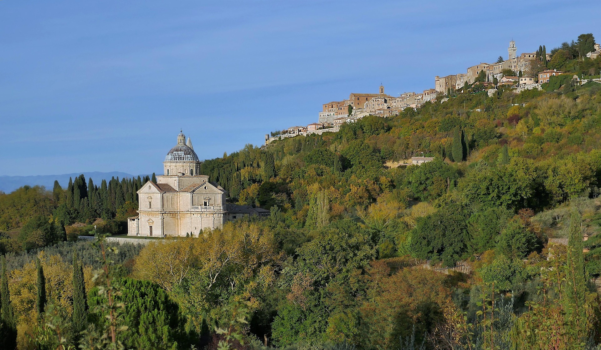 De Mooiste Italiaanse Bestemmingen voor Avonturiers en Luxe Reizigers 1